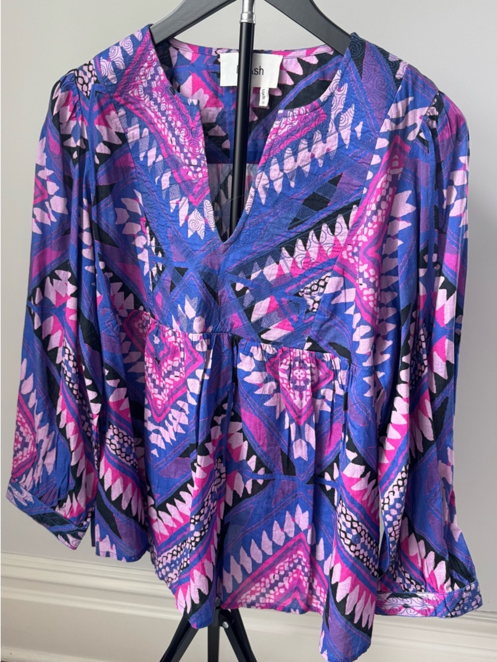 ba&sh Gilo Geometric V-Neck Tunic Top in Purple & Pink